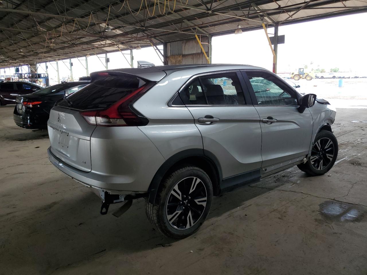 2023 Mitsubishi ECLIPSE VIN JA4ATWAA1PZ036494 photo 3