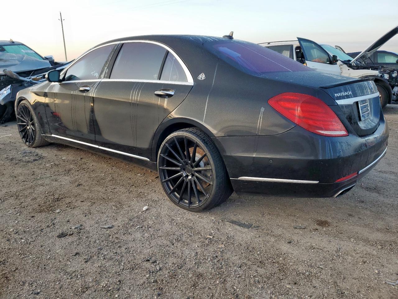 2015 Mercedes-Benz S class VIN WDDUG7GB9FA138237 photo 2