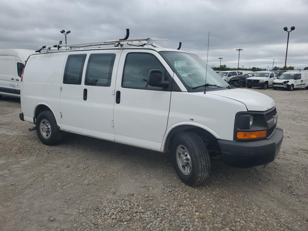 2013 CHEV Express VIN 1GCWGFCB1D1902193 photo 4