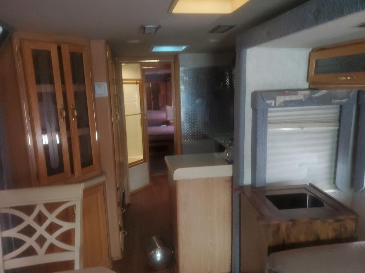2001 SPARTAN All models VIN 4VZBN2399YC037928 photo 6