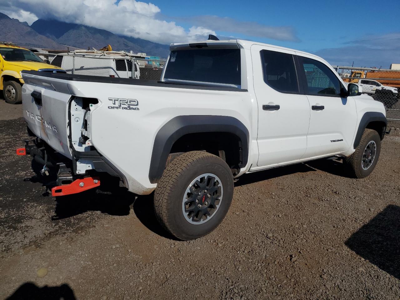 2024 Toyota Tacoma VIN 3TYLE5JN5RT044399 photo 3