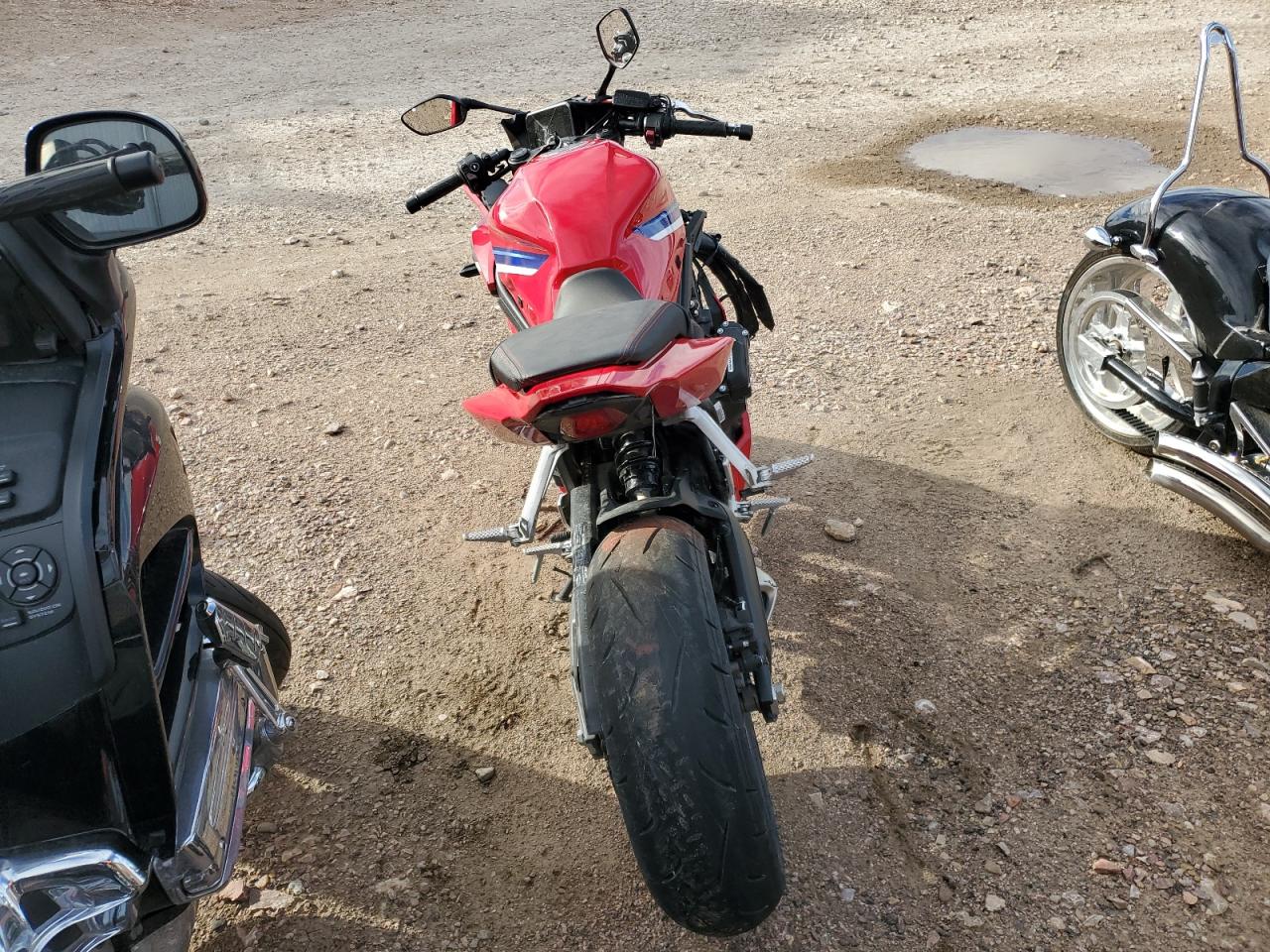 2024 Honda Cbr cycle VIN MLHRH1551R5001441 photo 4