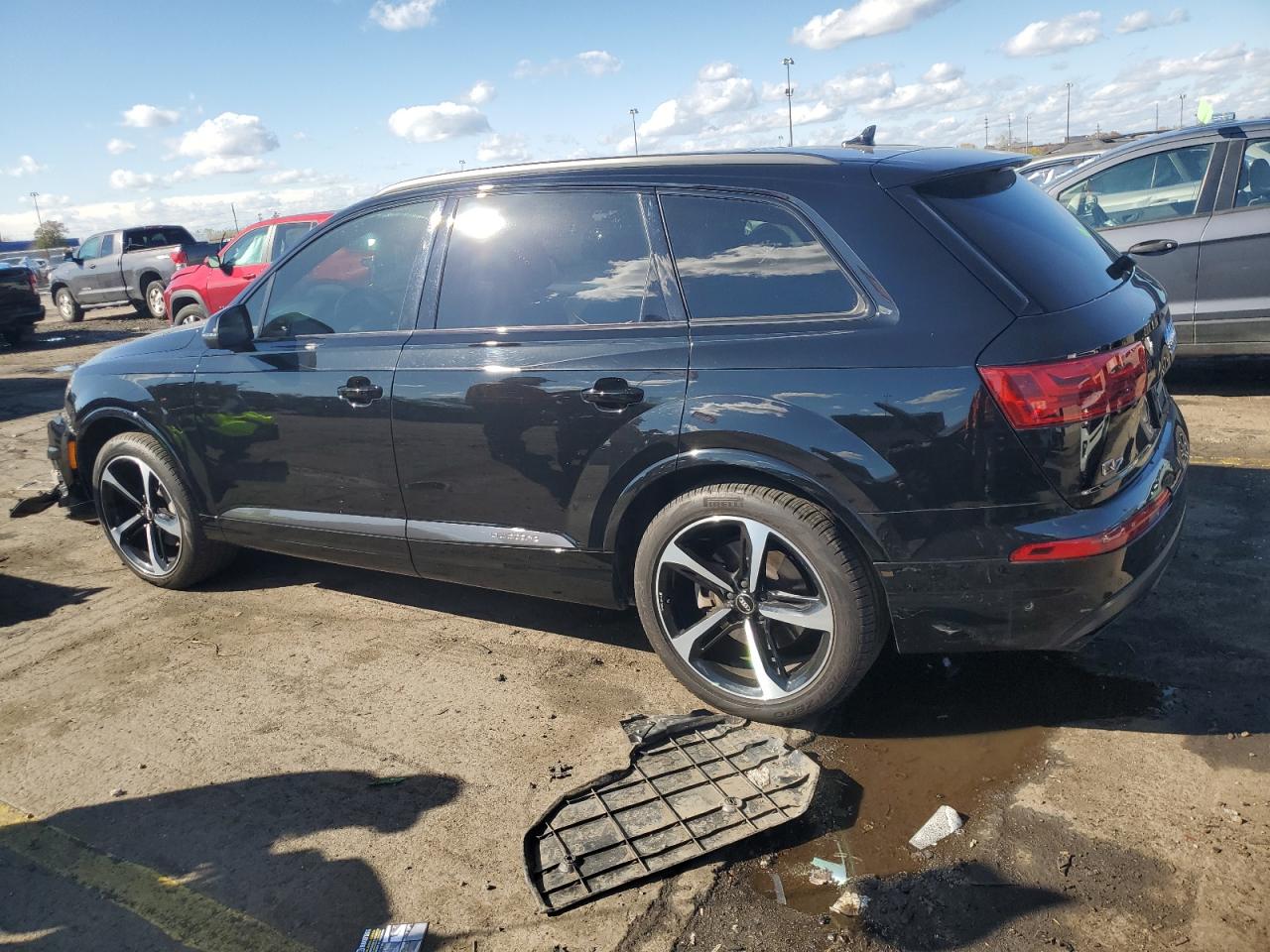 2019 AUDI Q7 VIN WA1VAAF75KD001972 photo 2