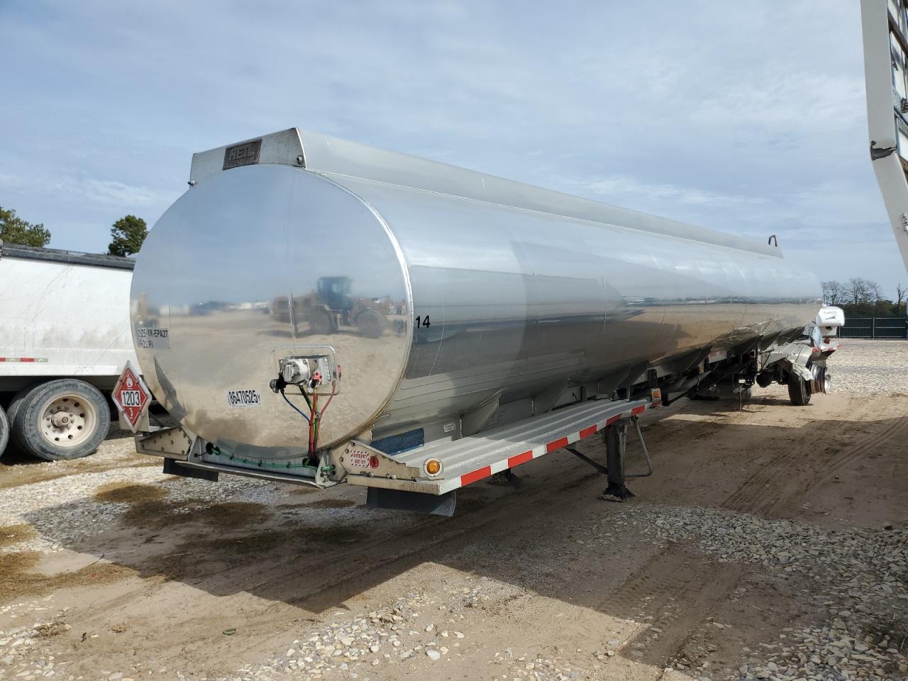 2017 HEIL All models VIN 5HTAB4325H7082017 photo 2