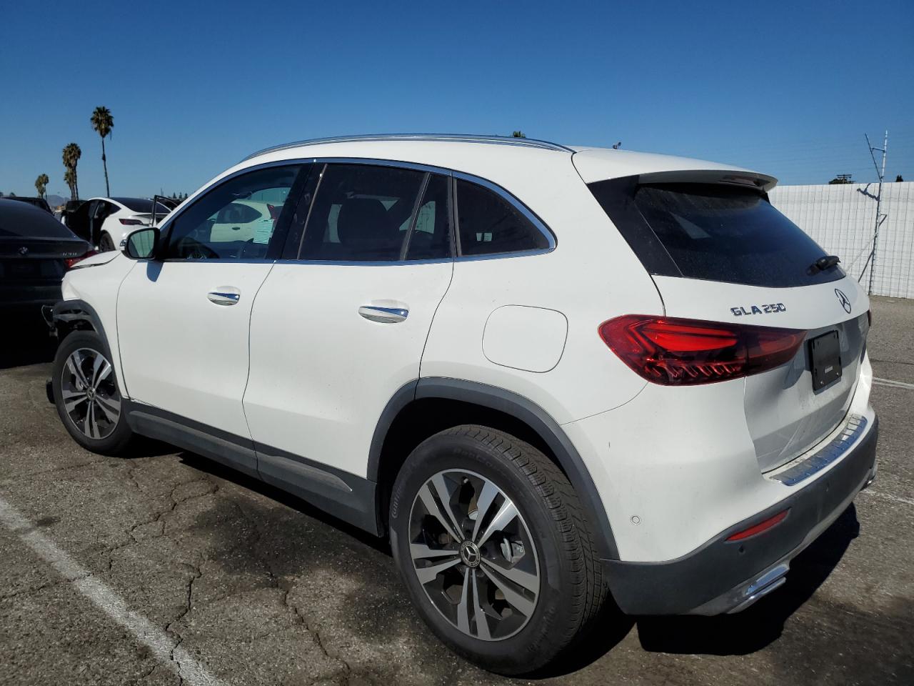 2025 Mercedes-Benz Gla-class VIN W1N4N4GB4SJ660114 photo 2