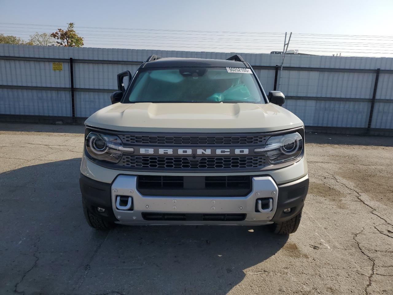 2025 Ford Bronco VIN 3FMCR9DA6SRF01502 photo 5