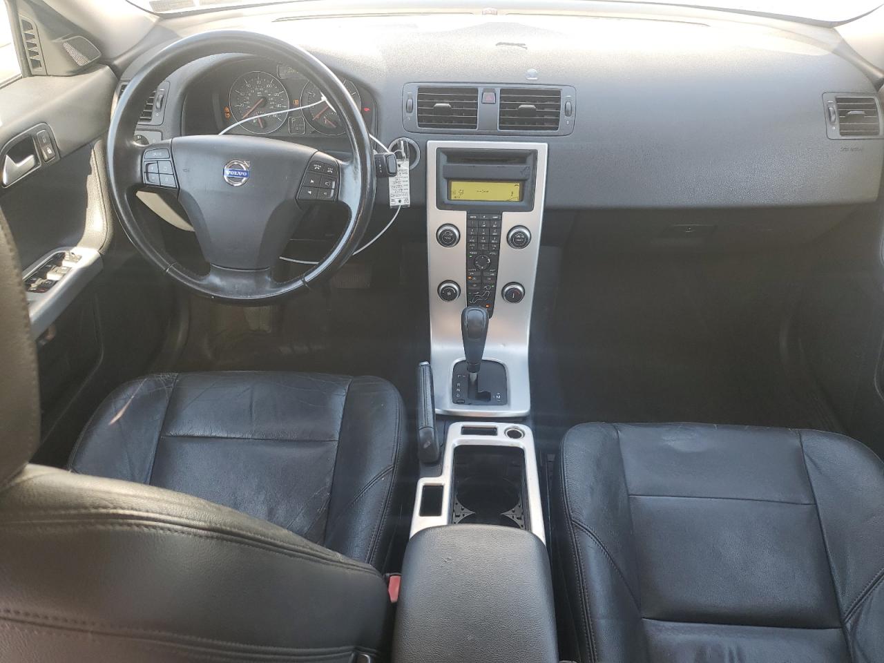 2011 Volvo S40 VIN YV1672MS1B2546692 photo 8