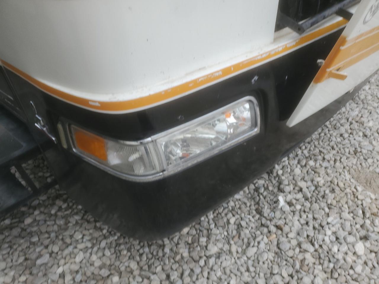 2001 SPARTAN All models VIN 4VZBN2399YC037928 photo 9