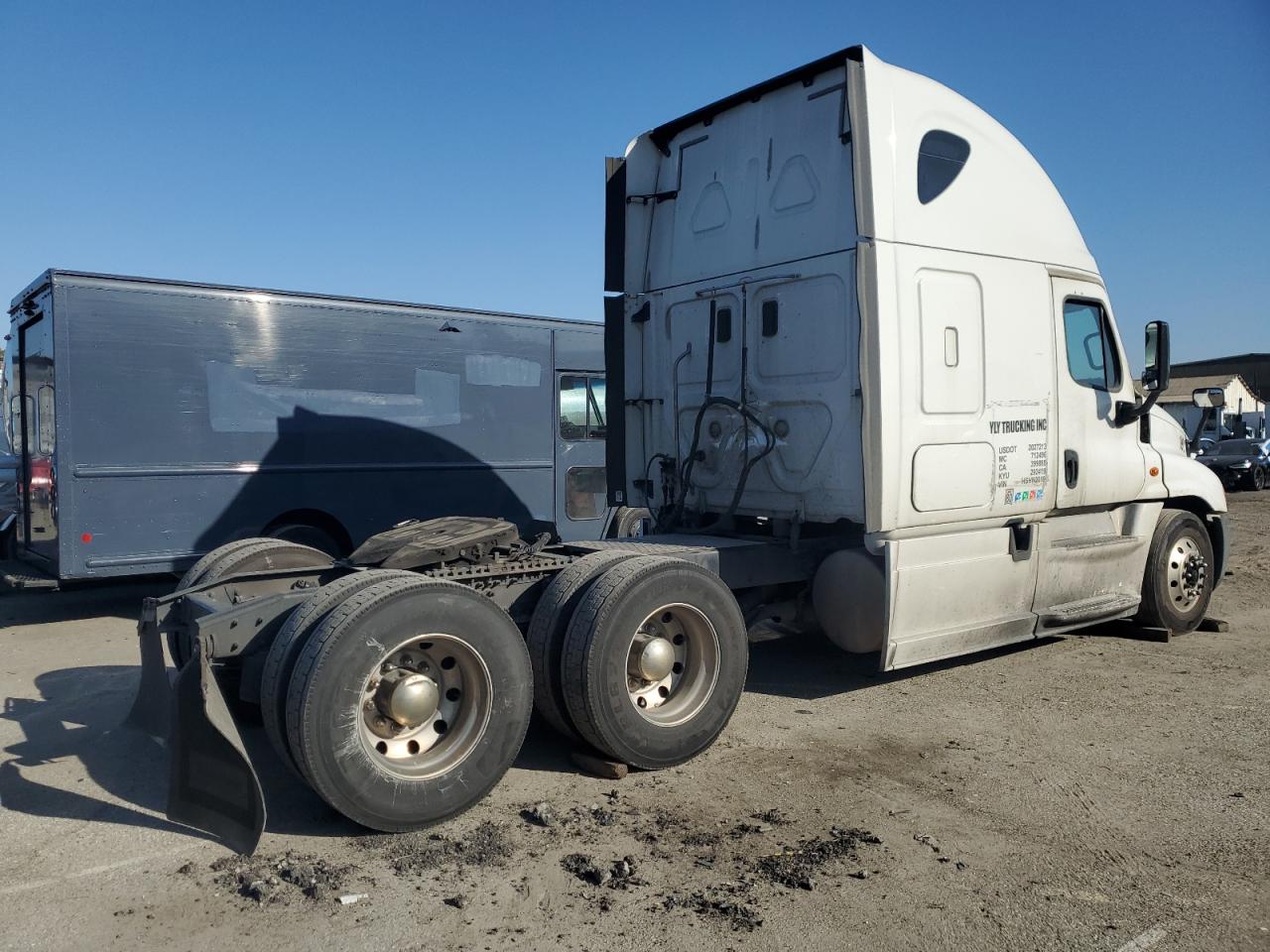 2017 FREIGHTLINER All other VIN 3AKJGLDR3HSHN2019 photo 4