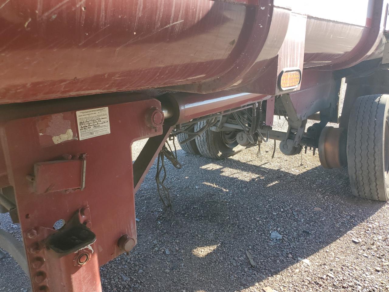 1999 HEIL All models VIN 1H9BCGFF7X8270223 photo 7