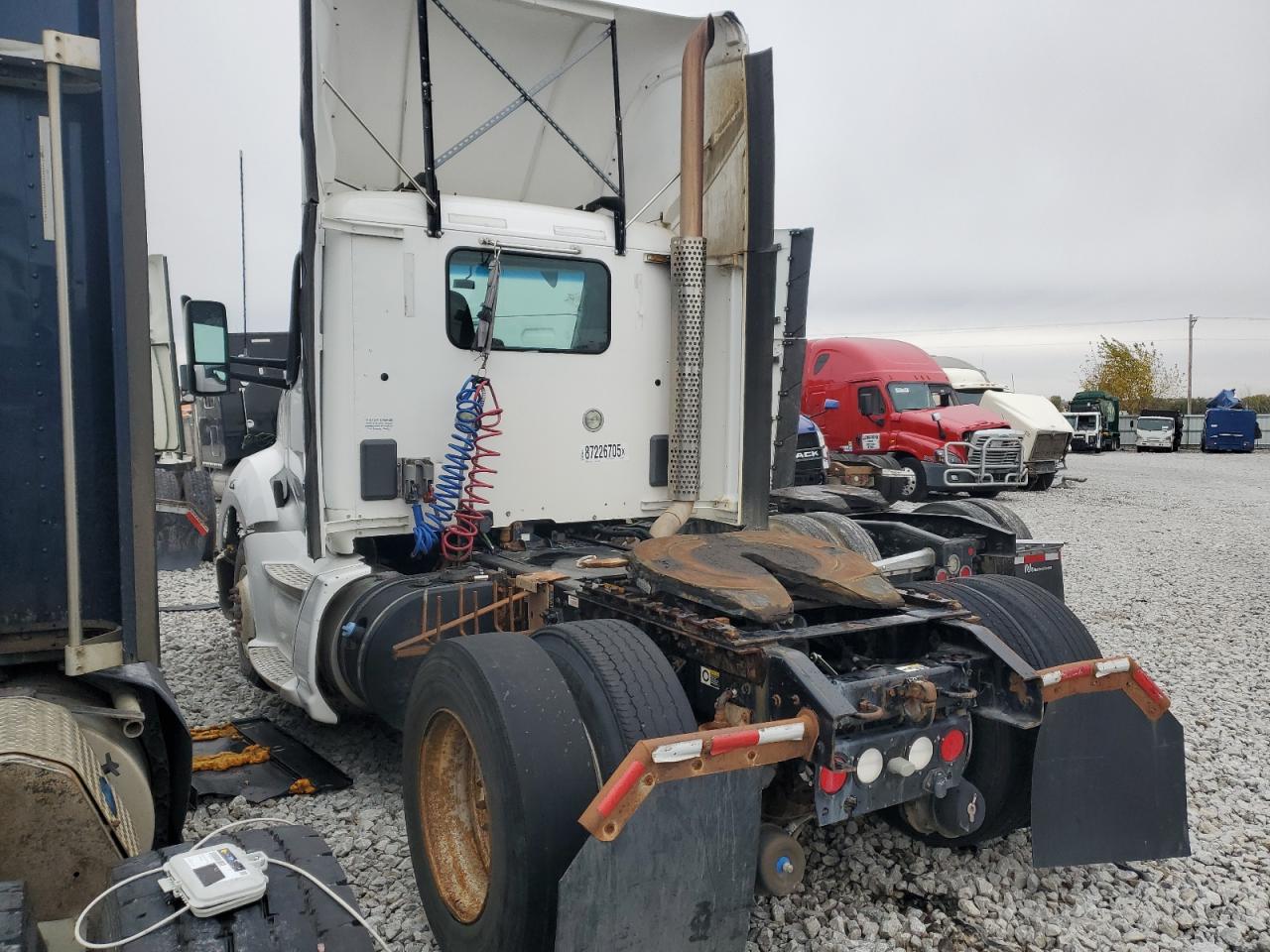 2014 KENWORTH All models VIN 1XKYA48X4EJ402540 photo 3