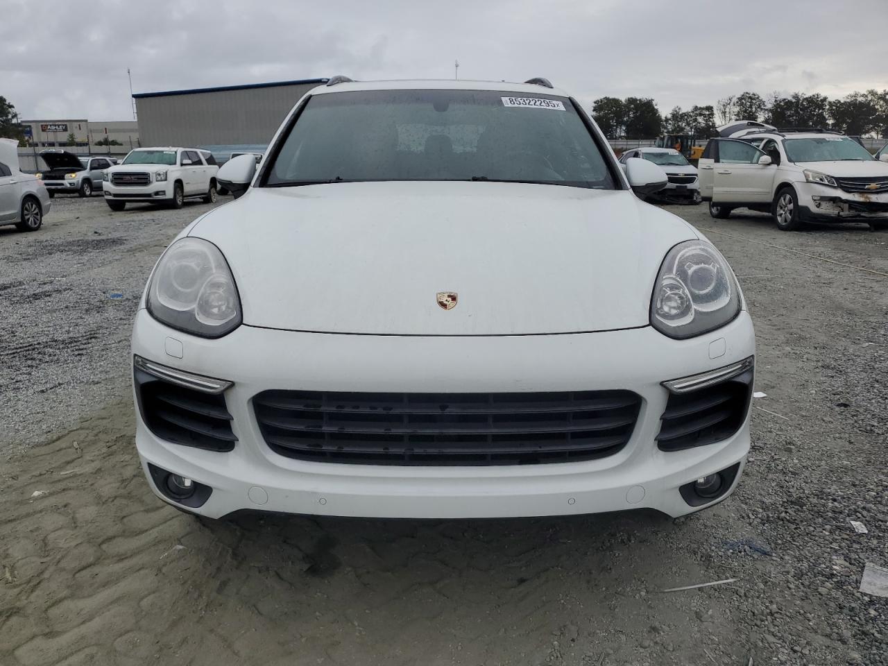 2017 Porsche Cayenne VIN WP1AE2A27HLA70329 photo 5