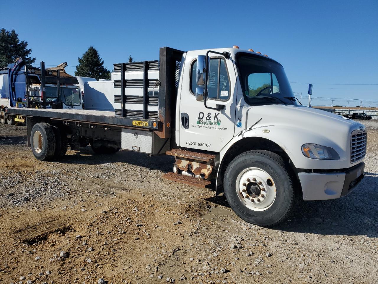 2014 FREIGHTLINER All other VIN 3ALACXDT1EDFK1095 photo 4