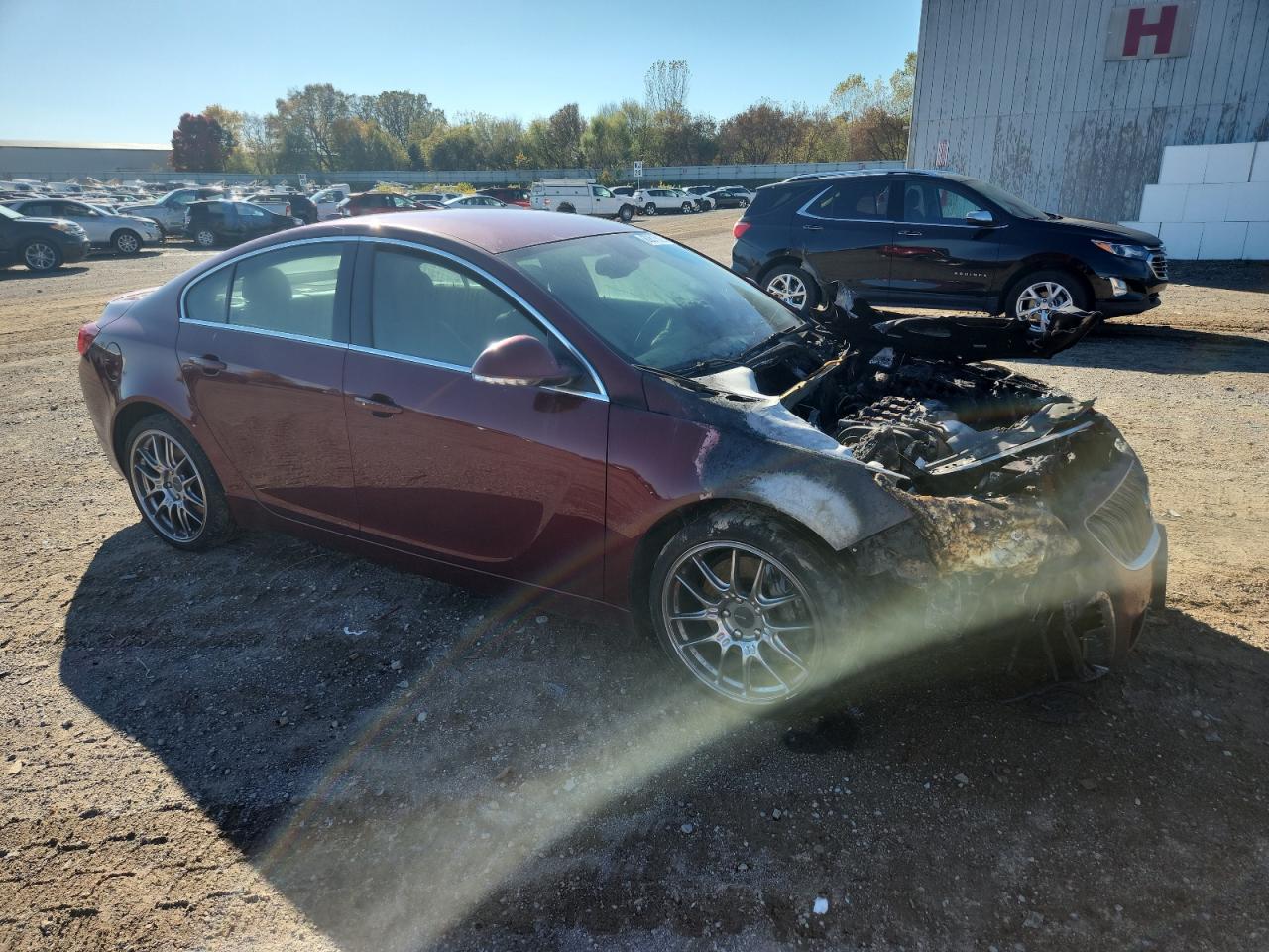 2017 Buick Regal VIN 2G4GU5GX2H9151244 photo 4
