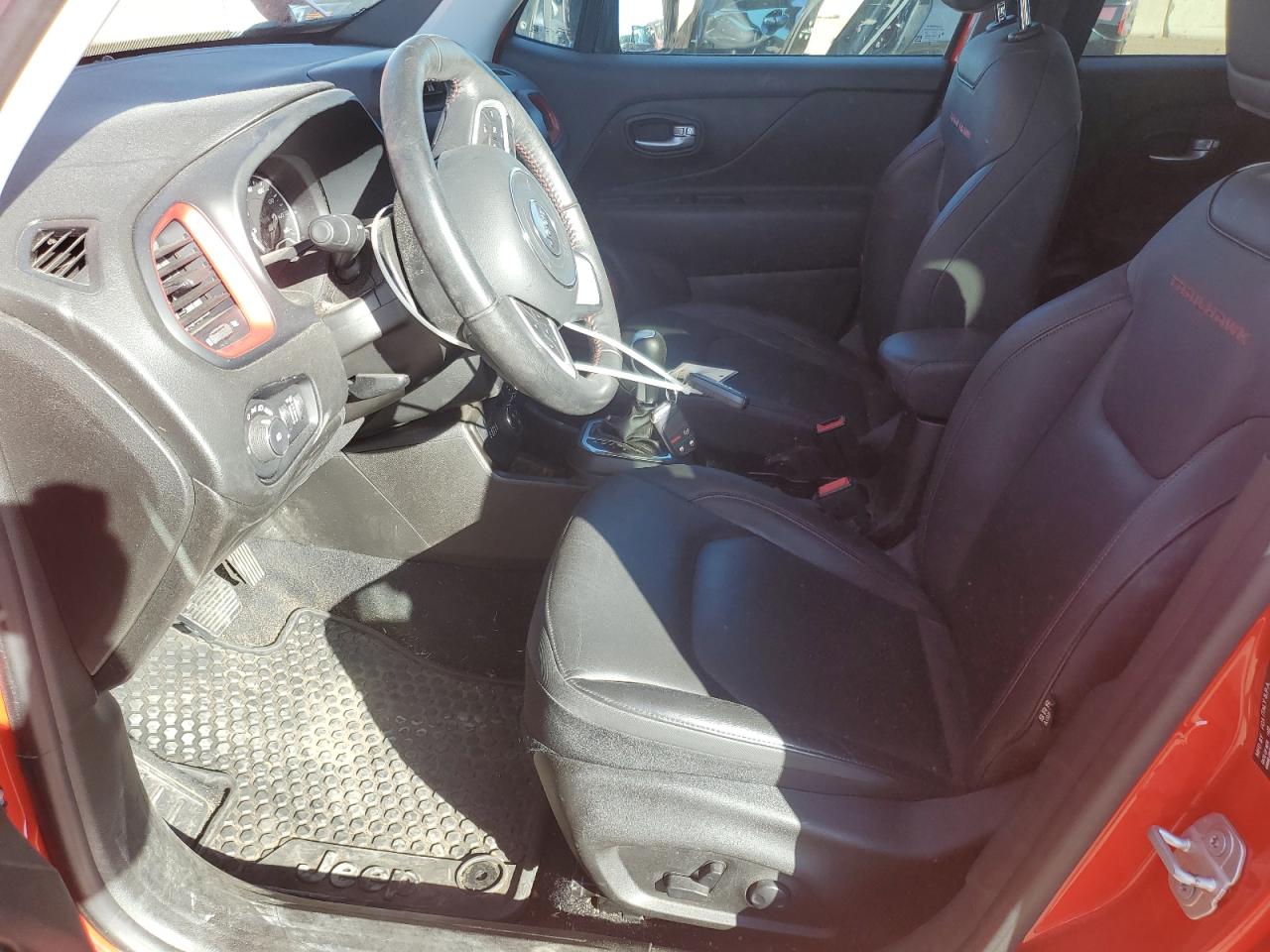 2023 Jeep Renegade VIN ZACNJDC13PPP73402 photo 7