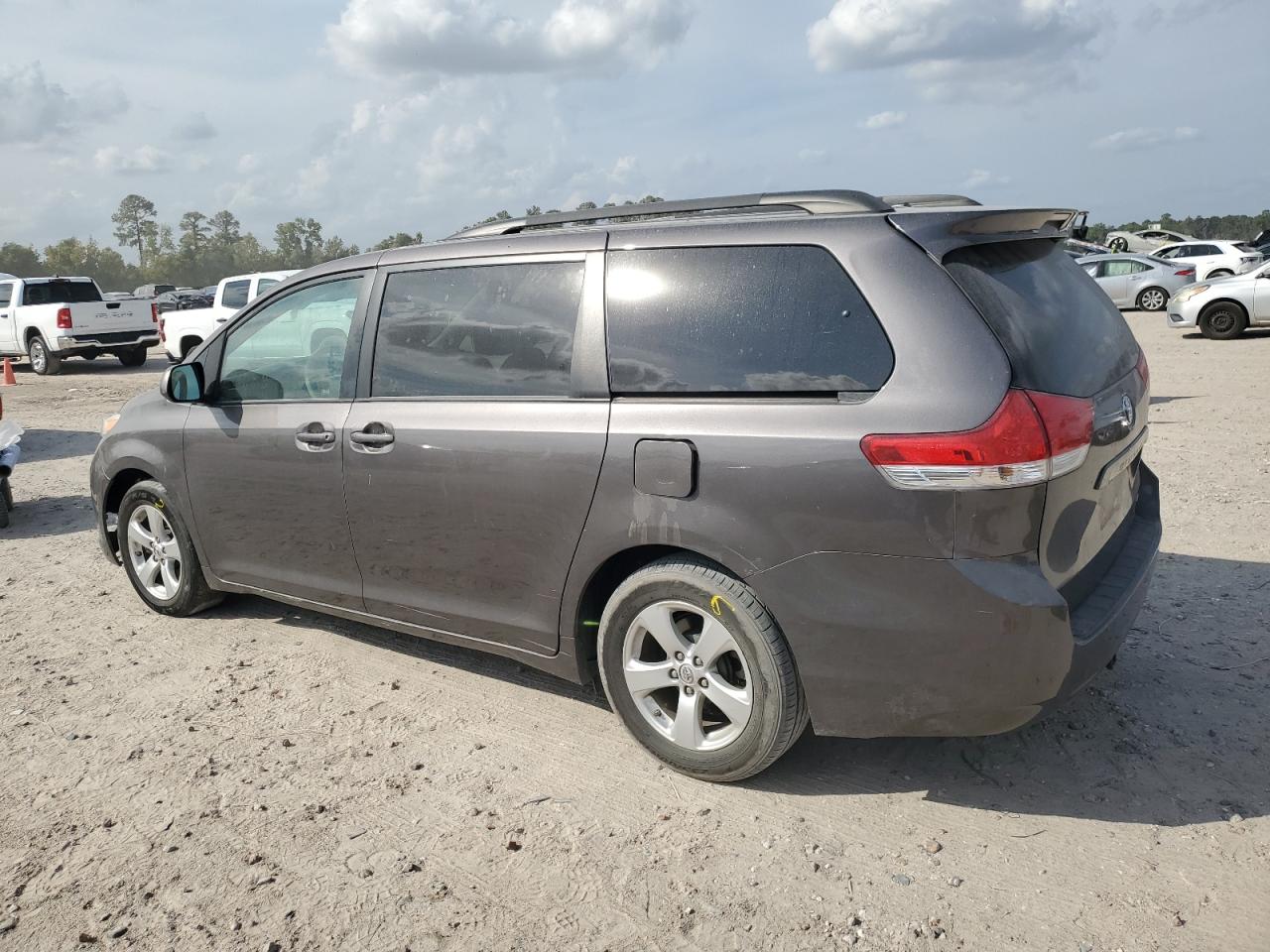 2014 Toyota All models VIN 5TDKK3DC4ES440400 photo 2