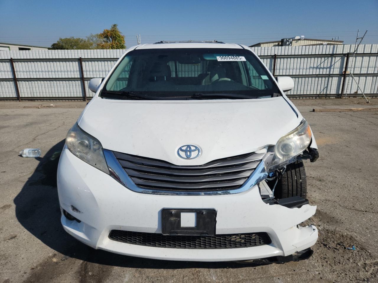 2013 Toyota All models VIN 5TDYK3DC0DS325995 photo 5