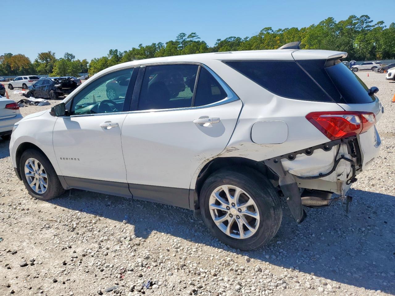 2019 Chevrolet Equinox VIN 3GNAXJEV4KS645912 photo 2
