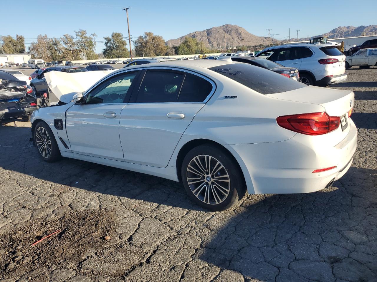 2019 BMW 5 series VIN WBAJA9C55KB388568 photo 2