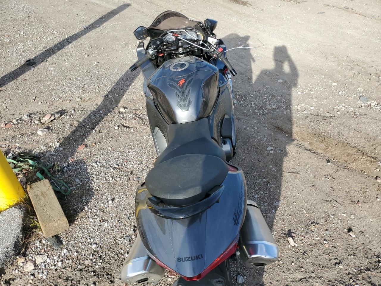 2024 Suzuki Gsx1300 rr VIN JS1EJ11B0R7101210 photo 6