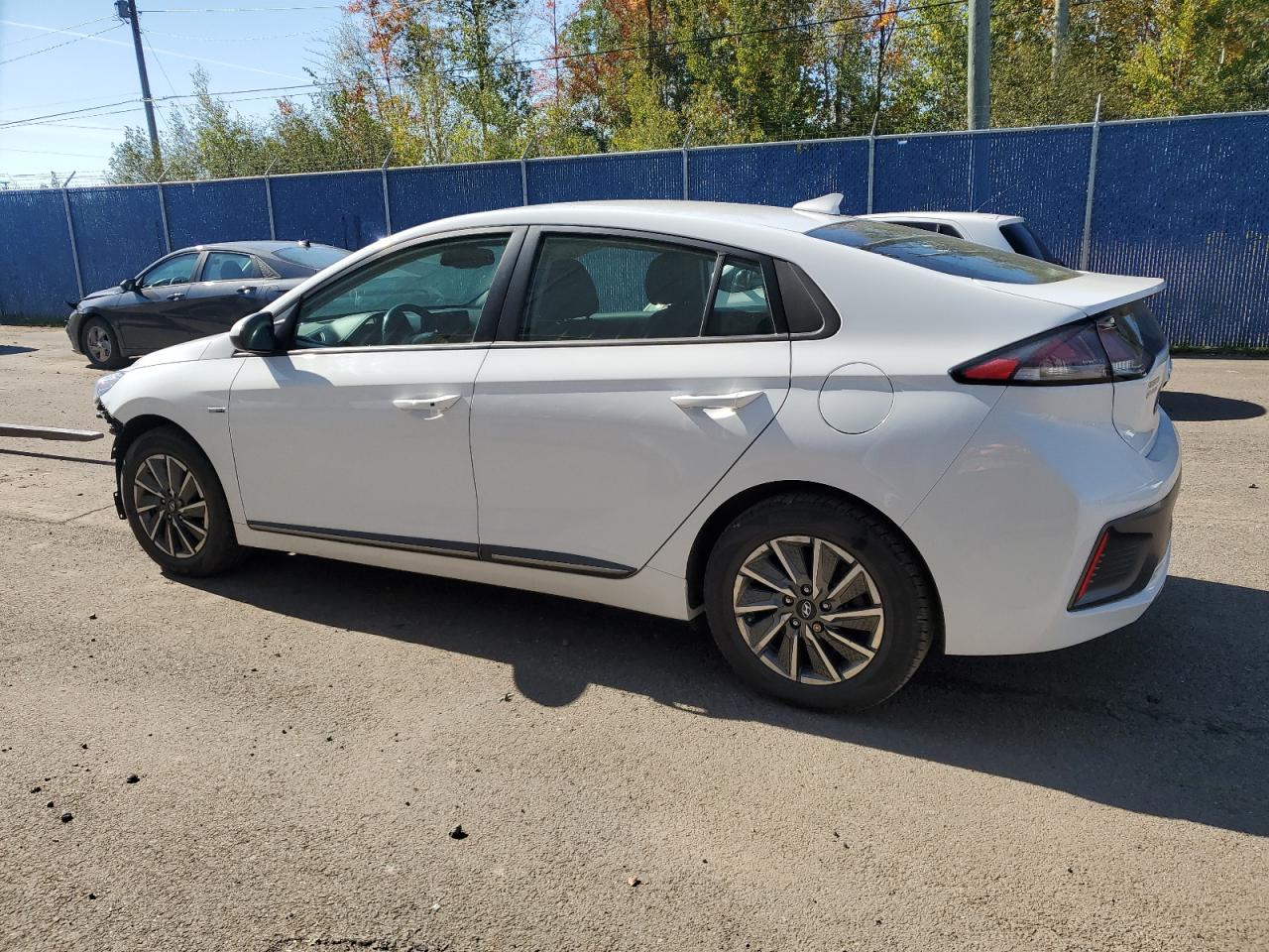 2020 Hyundai Ioniq VIN KMHC75LJ9LU060734 photo 2