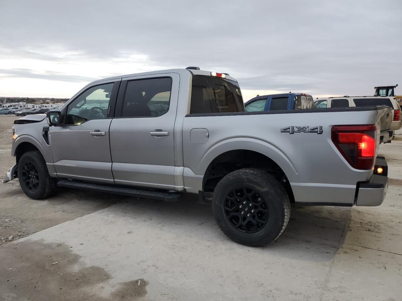 2024 Ford All models VIN 1FTEW3LP7RKD90739 photo 2