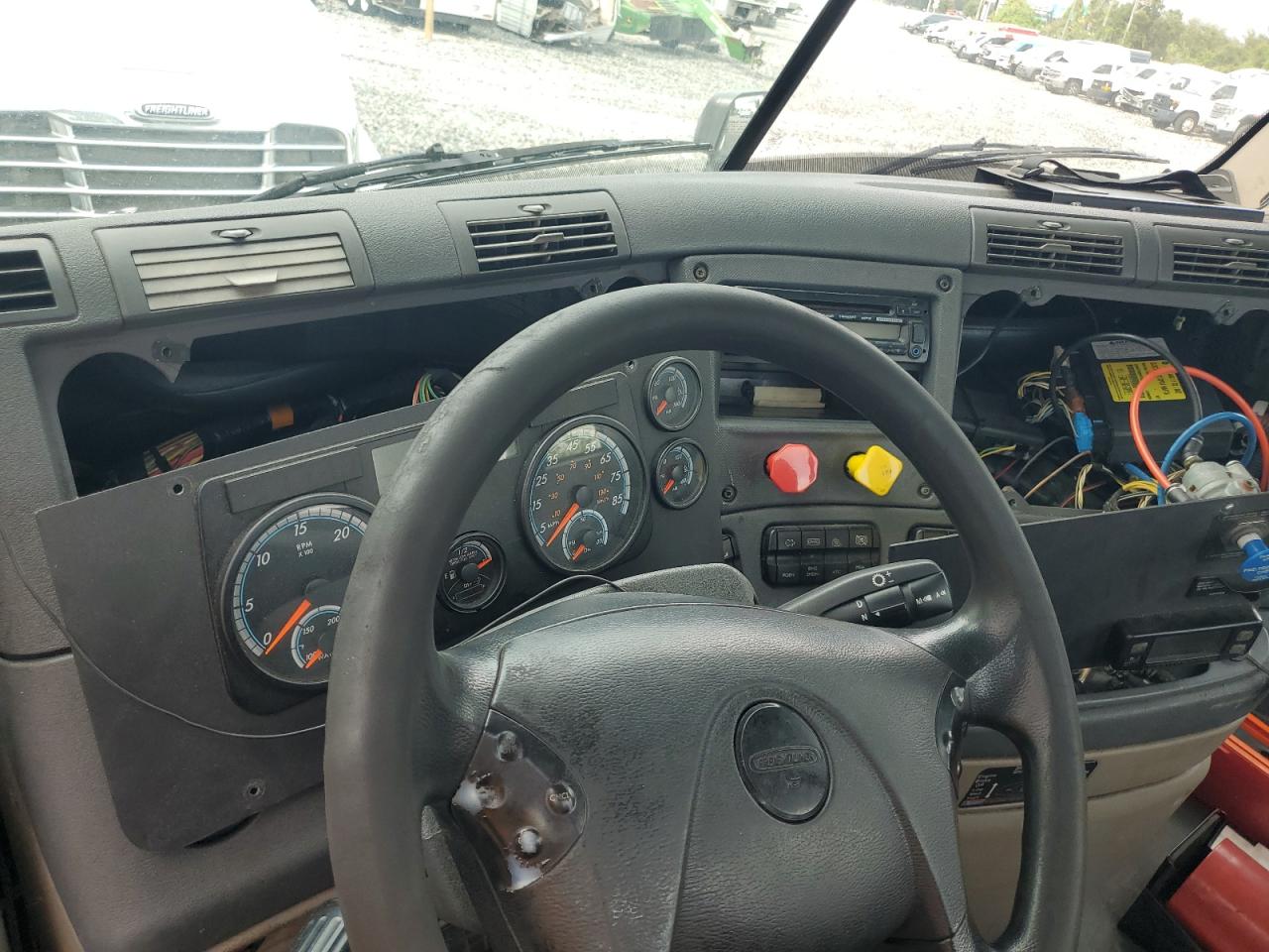 2017 FREIGHTLINER All other VIN 3AKBGADV5HSJD0486 photo 9