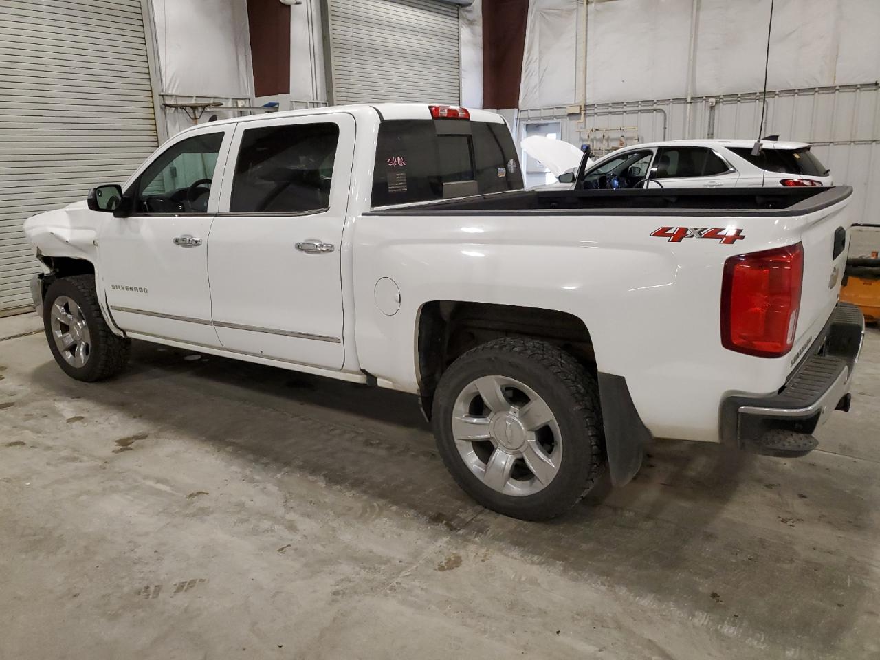 2018 Chevrolet All models VIN 3GCUKSEC5JG524798 photo 2