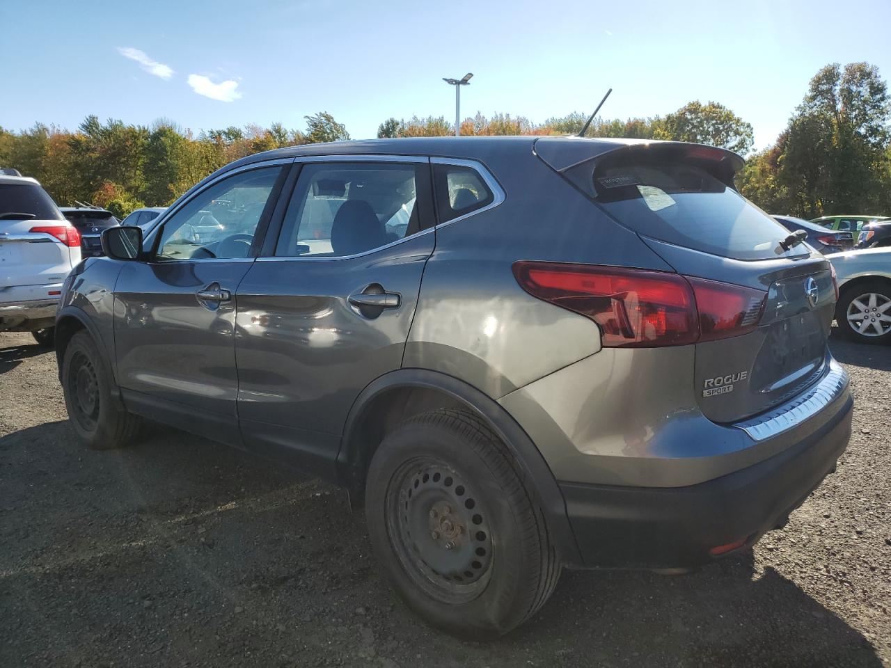 2019 NISSAN Rogue VIN JN1BJ1CRXKW315252 photo 2