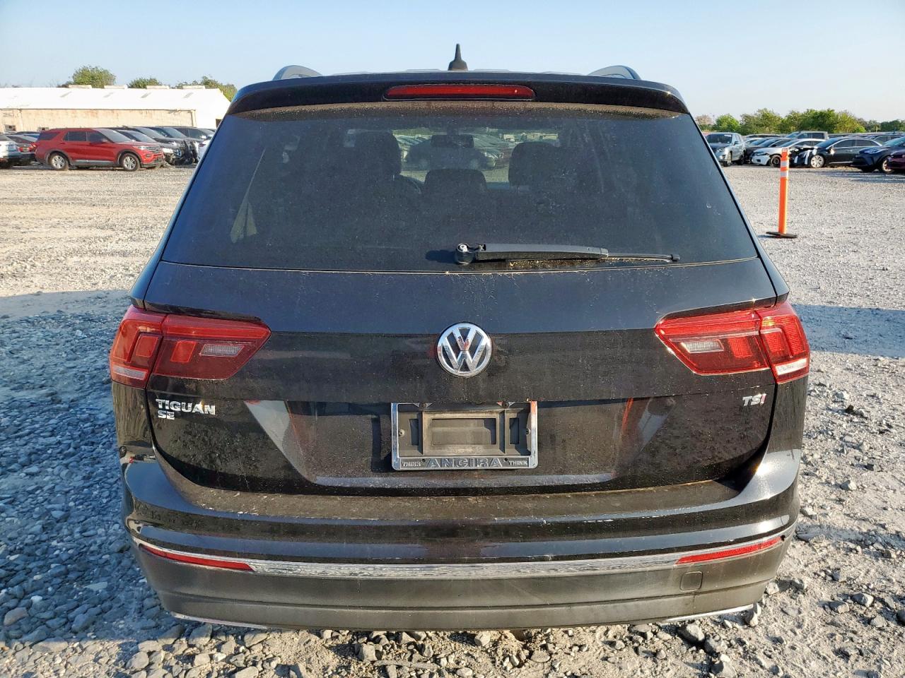 2018 Volkswagen Tiguan VIN 3VV3B7AX4JM106589 photo 6