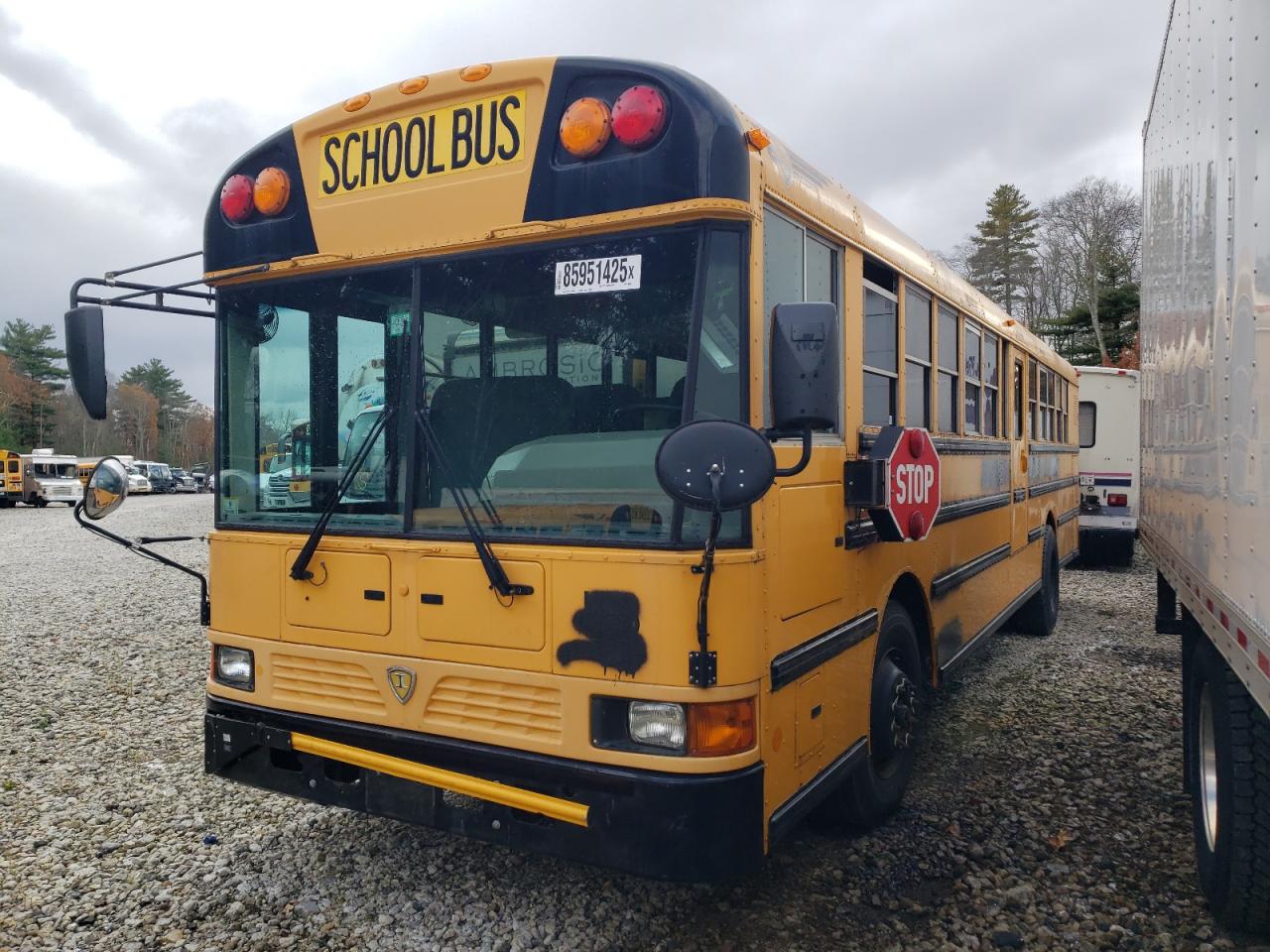 2013 Ic Re series VIN 4DRBWAAN3DB300838 photo 2