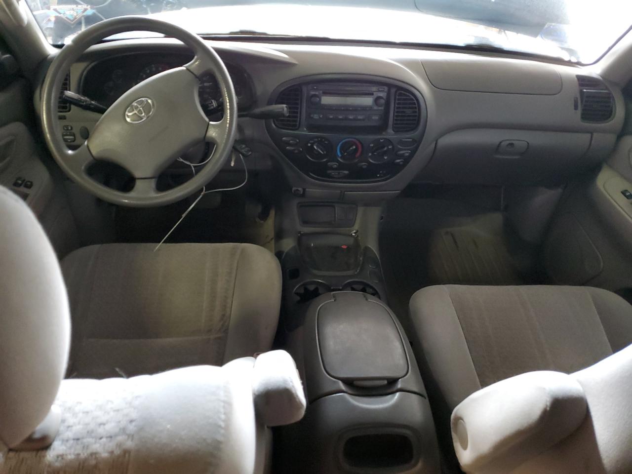 2005 Toyota Tundra VIN 5TBDT44145S482830 photo 8