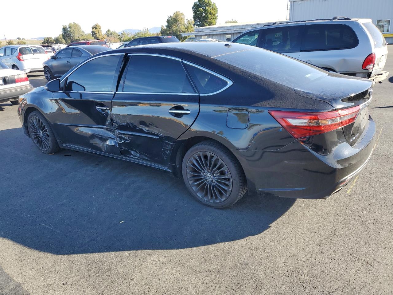 2016 Toyota Avalon VIN 4T1BK1EB5GU205248 photo 2