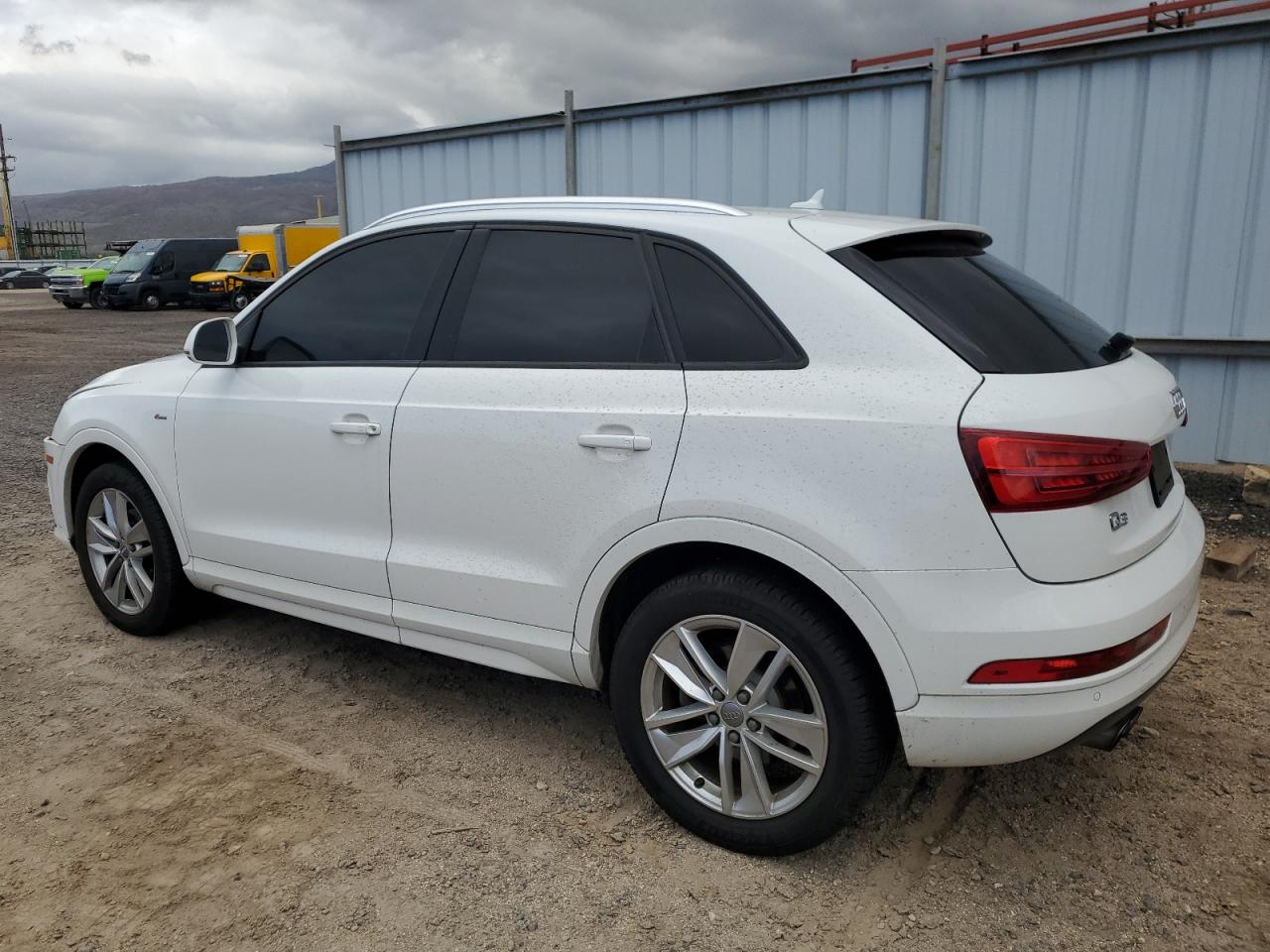 2018 AUDI Q3 VIN WA1BCCFS9JR027456 photo 2
