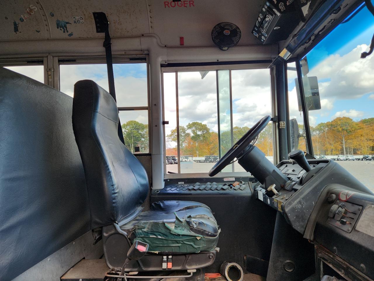 2011 THOMAS Ce series VIN 1T88M4E24B1136104 photo 5