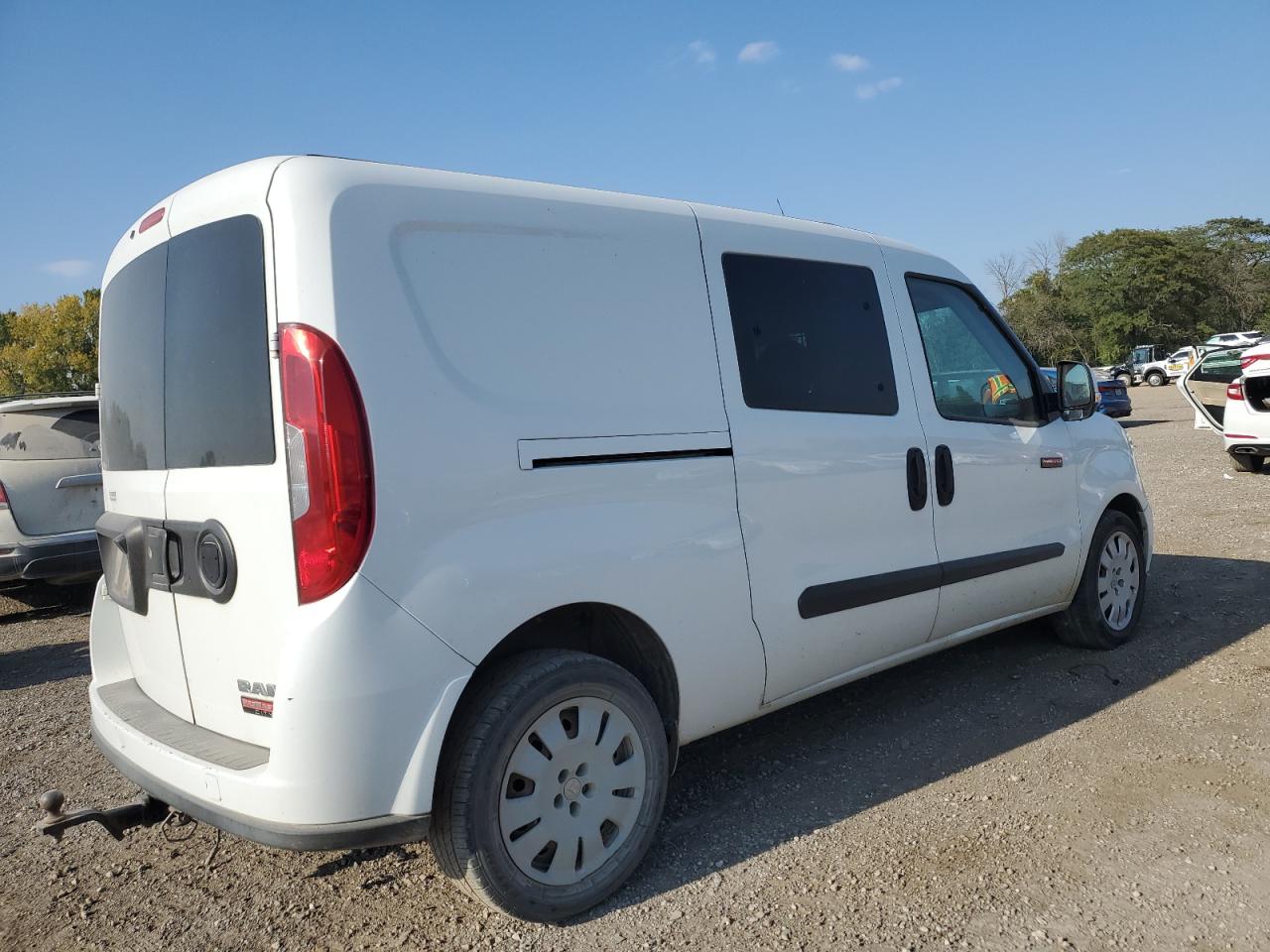 2015 Ram Promaster VIN ZFBERFBT3F6A04562 photo 3