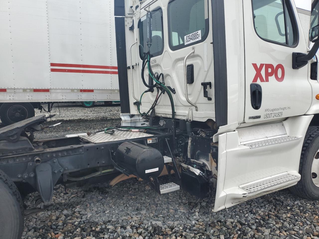 2017 FREIGHTLINER All other VIN 3AKBGADV5HSJD0486 photo 6