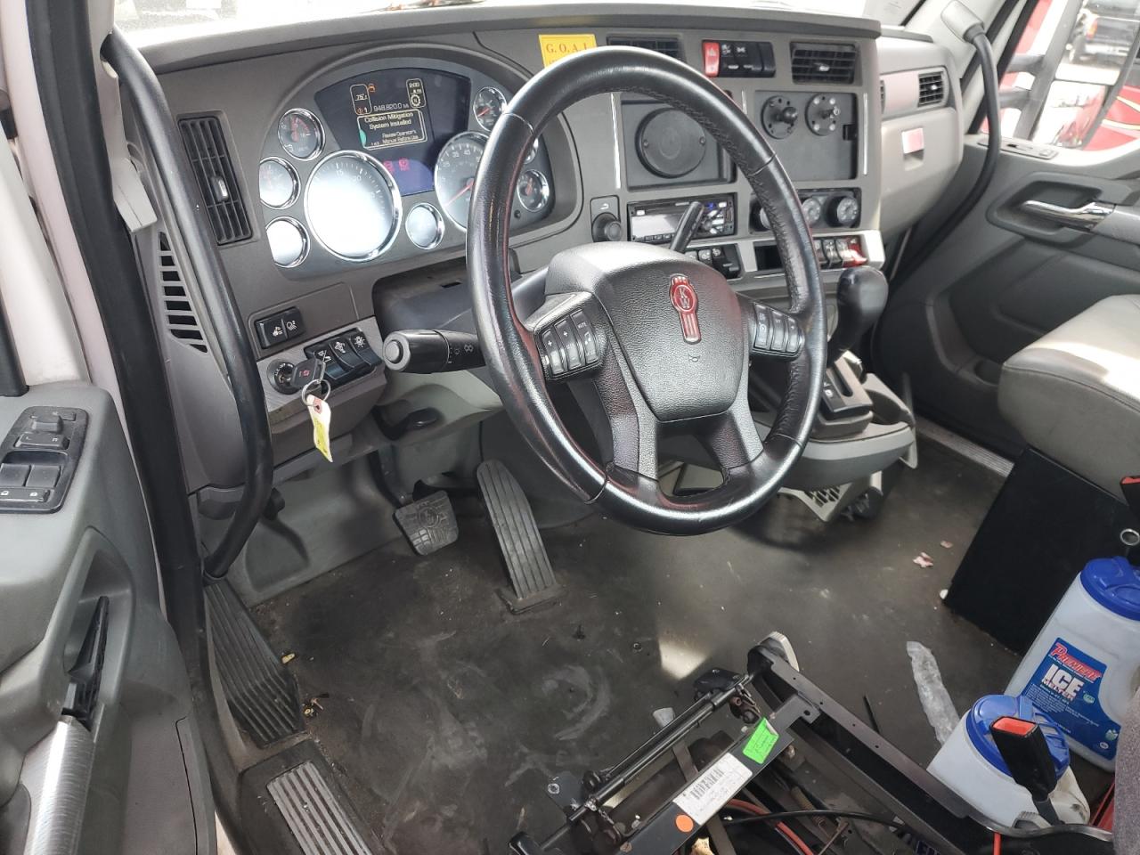 2016 KENWORTH All other VIN 1XKYA48X2GJ496713 photo 8