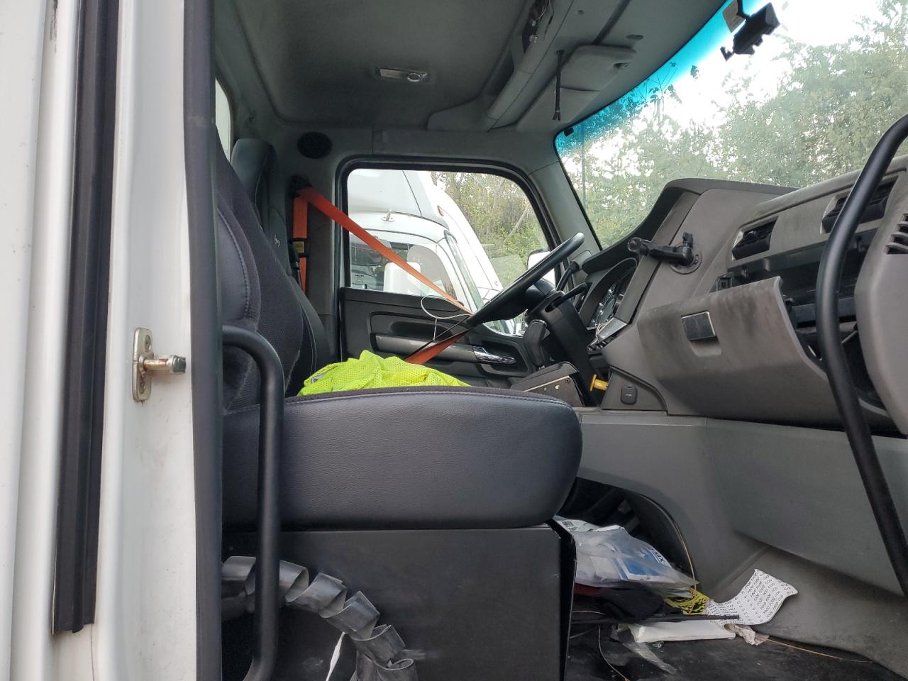 2017 KENWORTH All models VIN 1XKYAP8X5HJ171721 photo 5