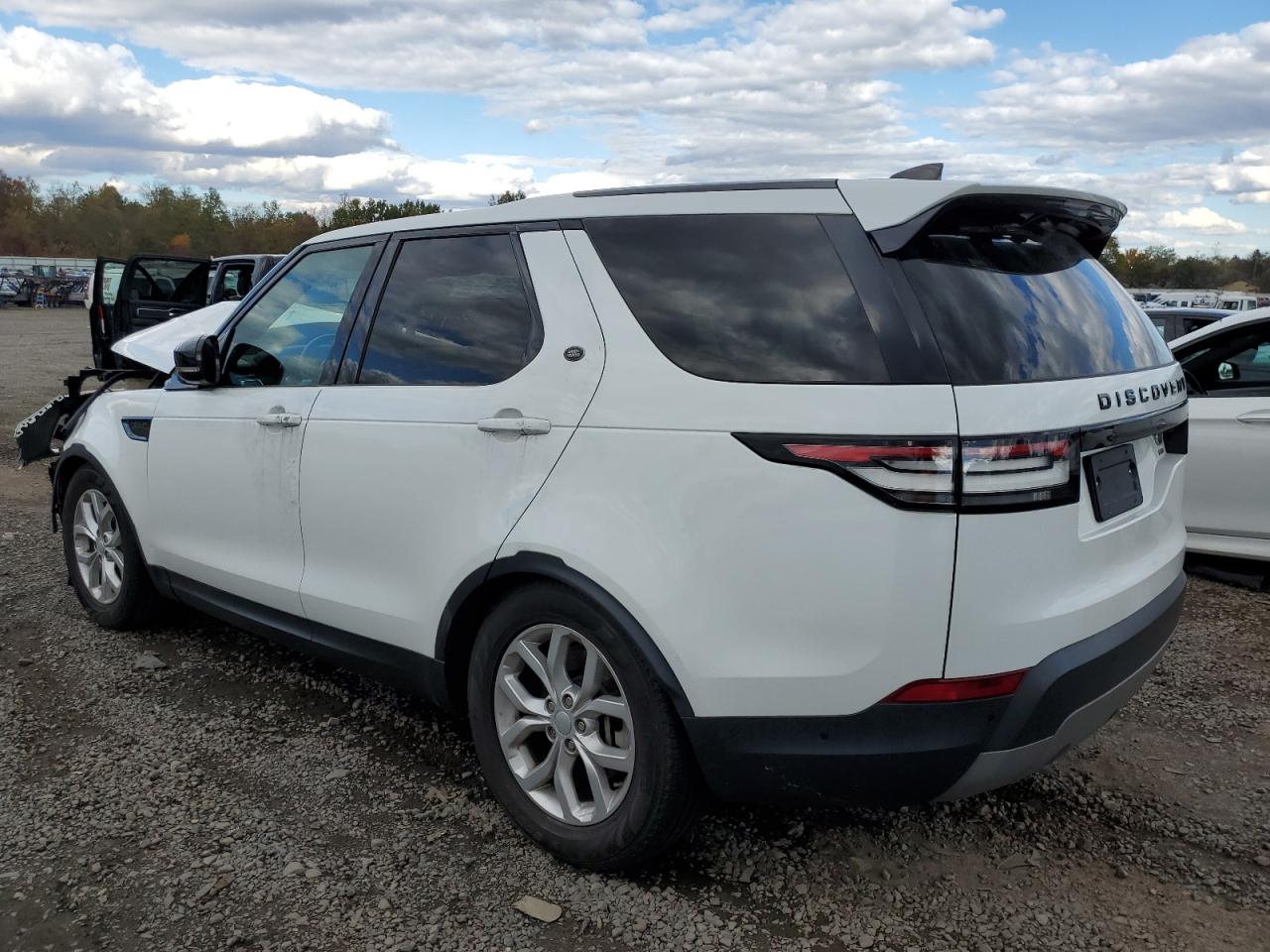 2019 Landau Discovery VIN SALRG2RV5K2408295 photo 2