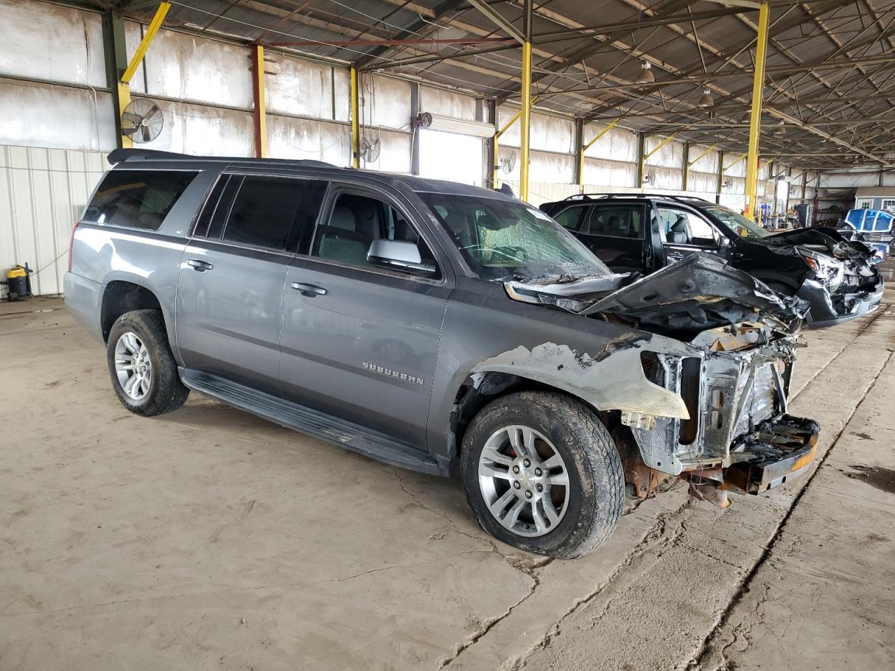 2020 CHEVROLET Suburban VIN 1GNSKHKC1LR156323 photo 4