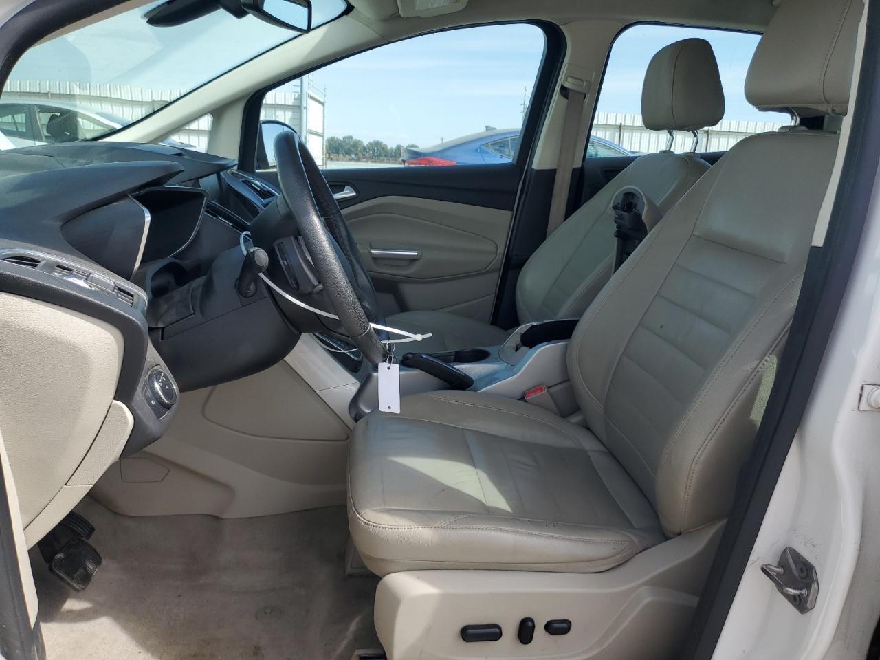 2013 Ford Cmax VIN 1FADP5BU0DL538394 photo 7