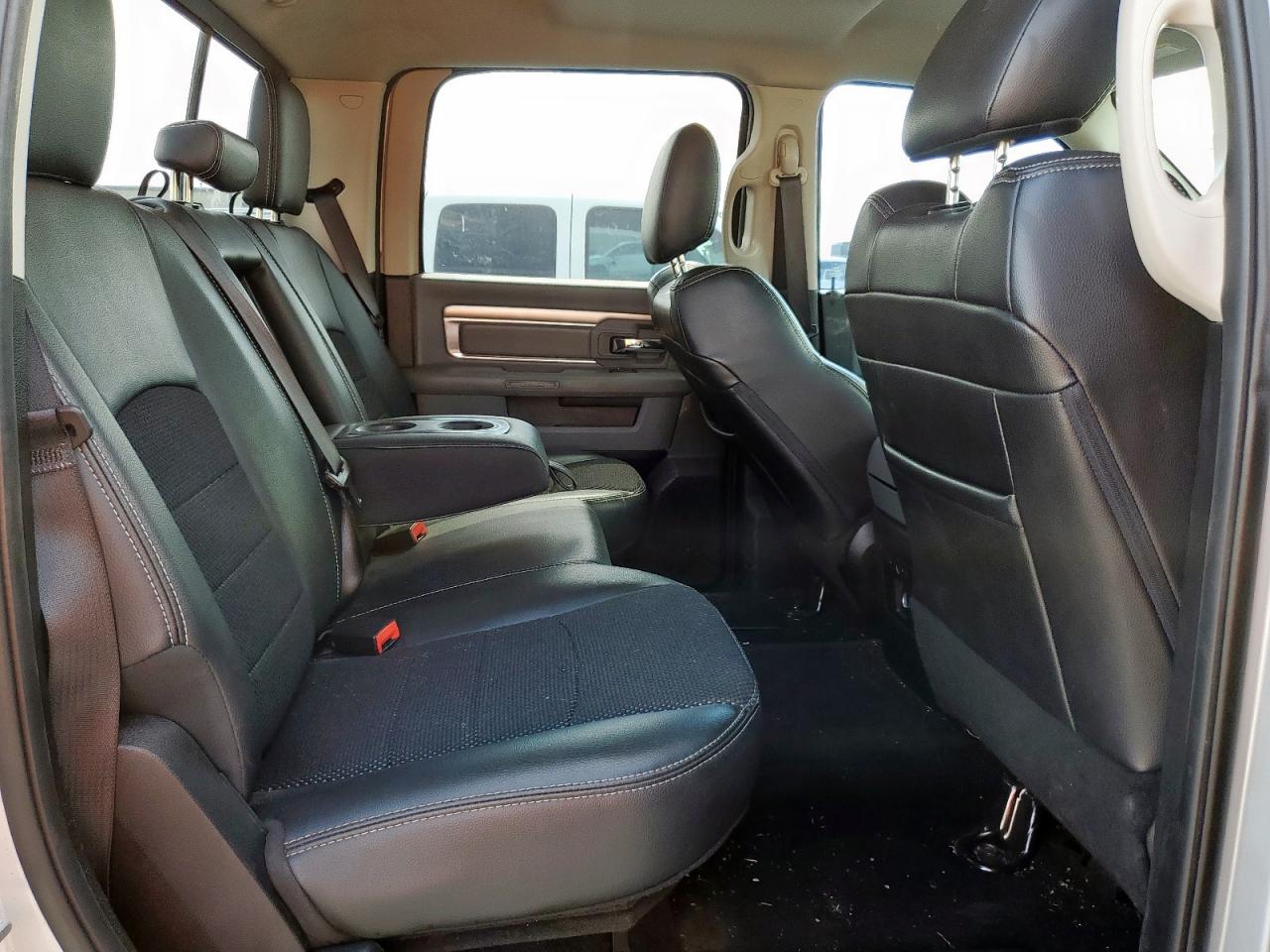 2017 Ram 1500 VIN 1C6RR7LT1HS655979 photo 10