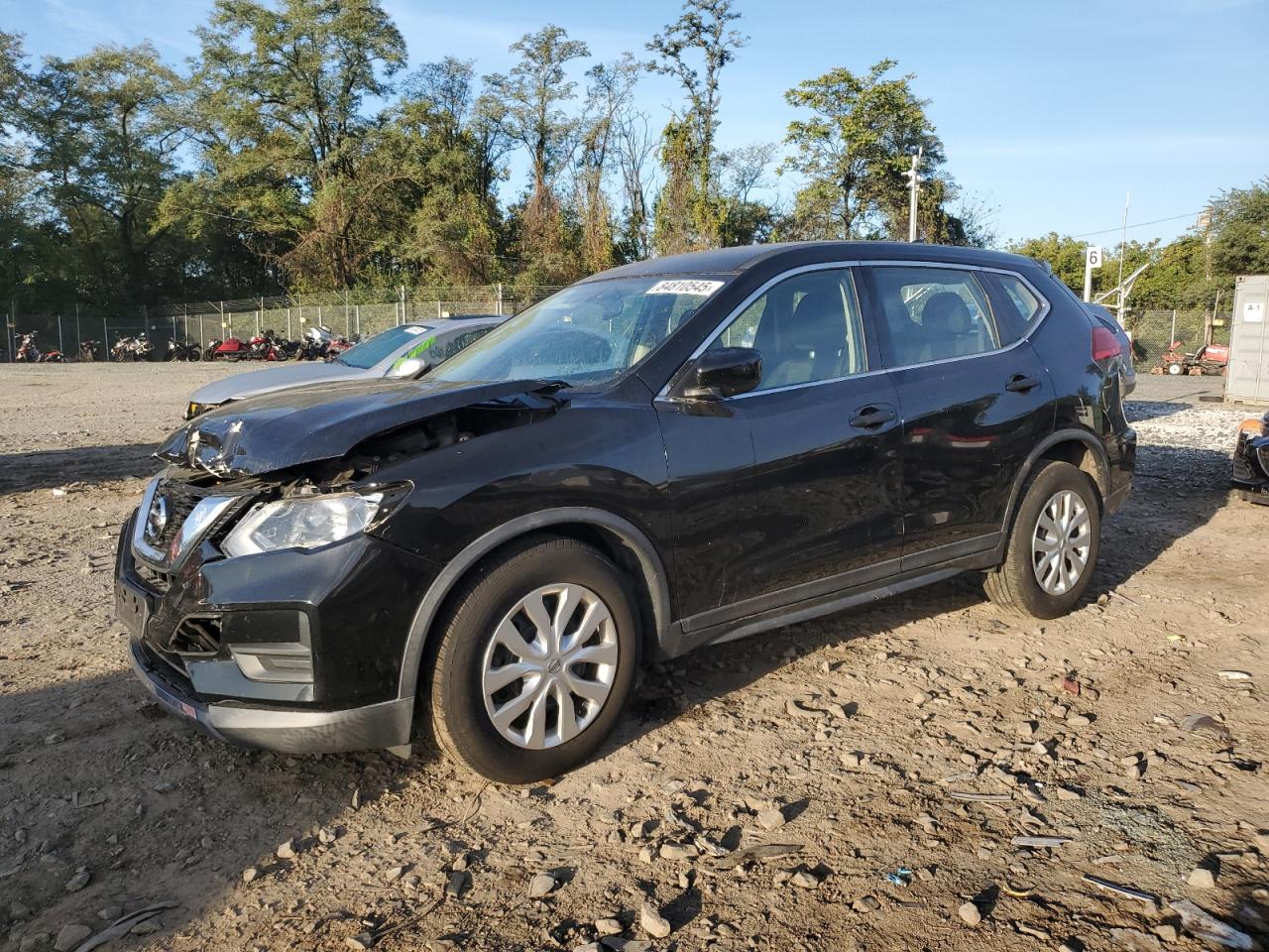2017 Rogue VIN KNMAT2MTXHP522133 photo 1