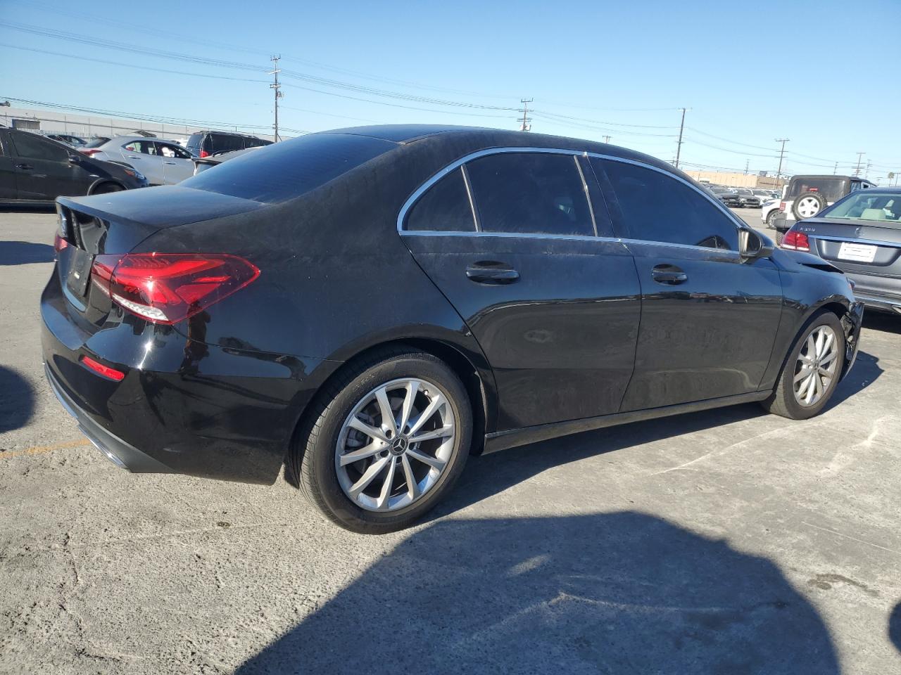 2022 Mercedes-Benz A-class VIN W1K3G4EBXNJ377744 photo 3