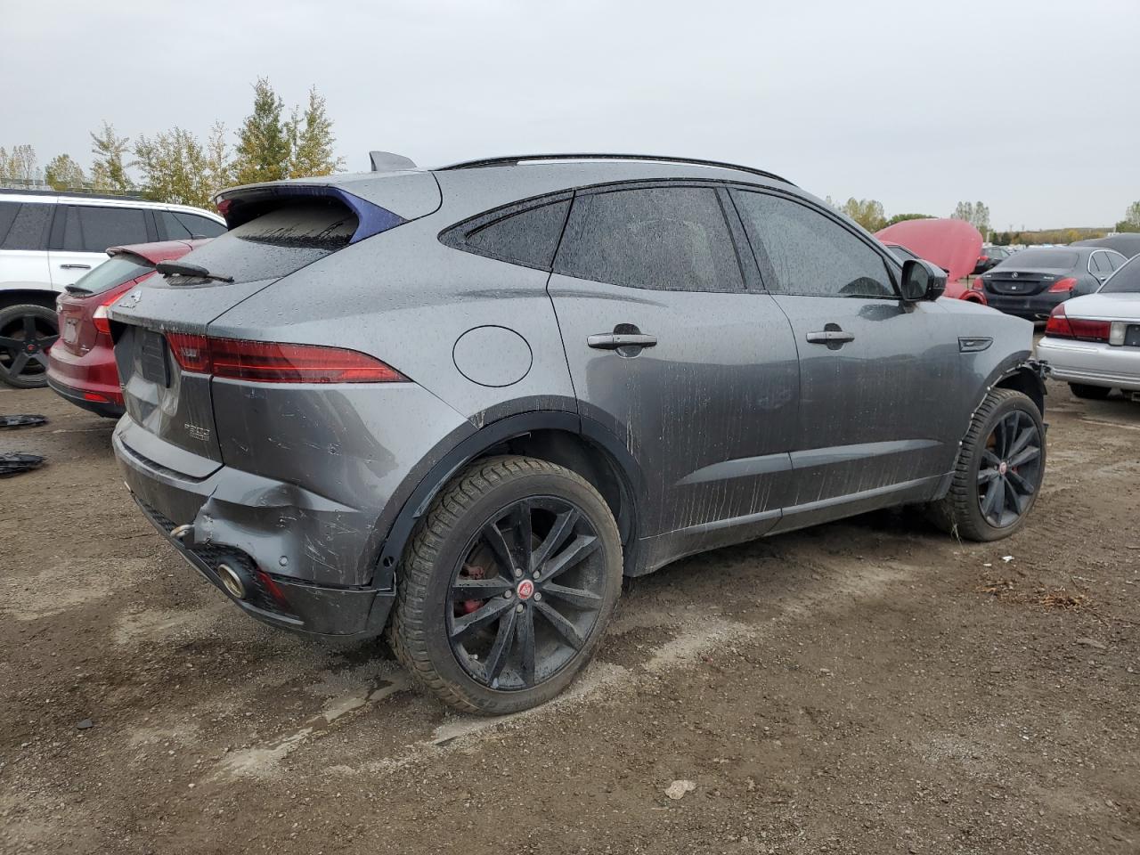 2018 Jaguar Etype VIN SADFM2GX6J1Z17442 photo 3