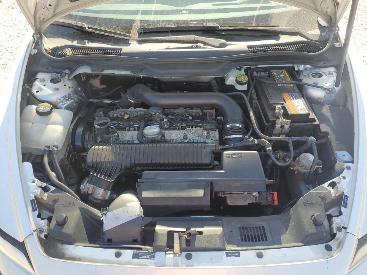 2011 Volvo S40 VIN YV1672MS1B2546692 photo 11