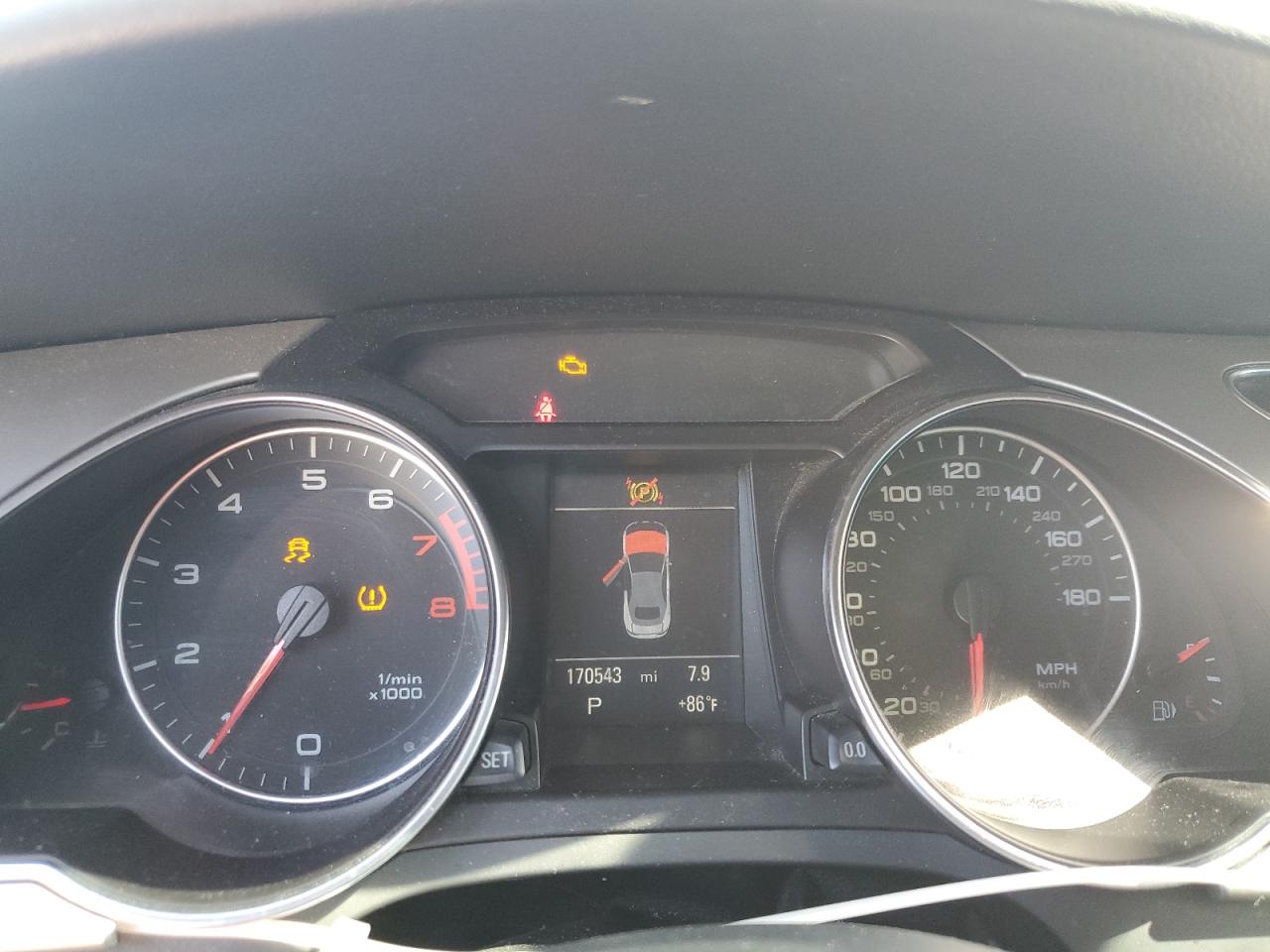 2011 Audi A5 VIN WAULFAFH7BN003639 photo 9