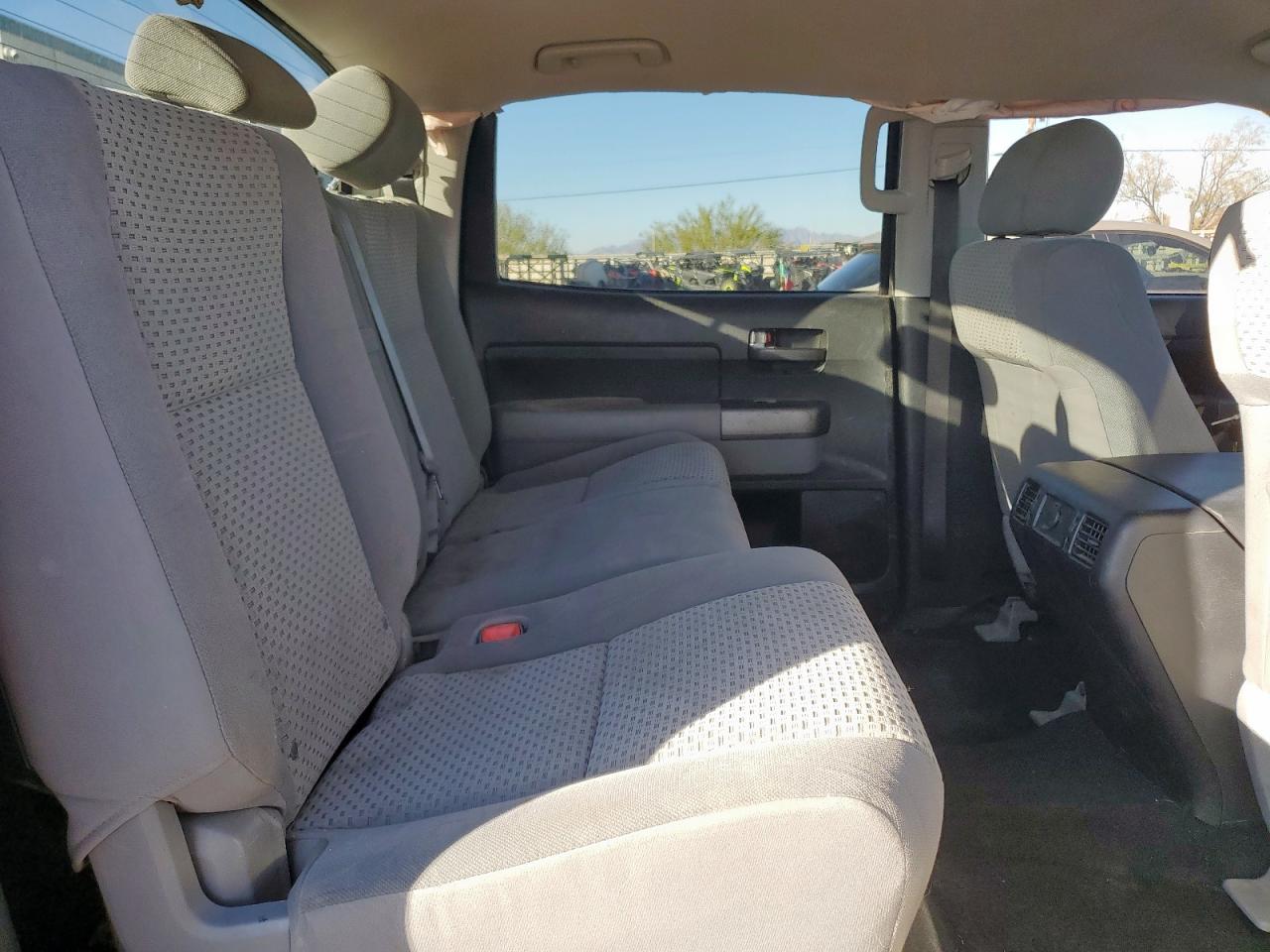 2017 Toyota Tundra VIN 5TFDW5F12HX596437 photo 10