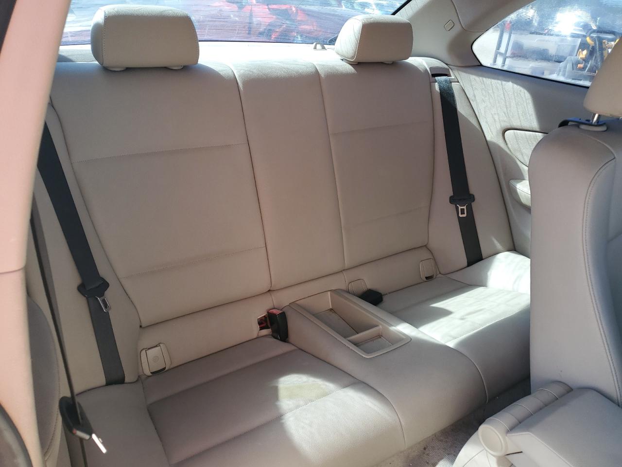 2010 BMW 1 series VIN WBAUP7C56AVK77489 photo 10